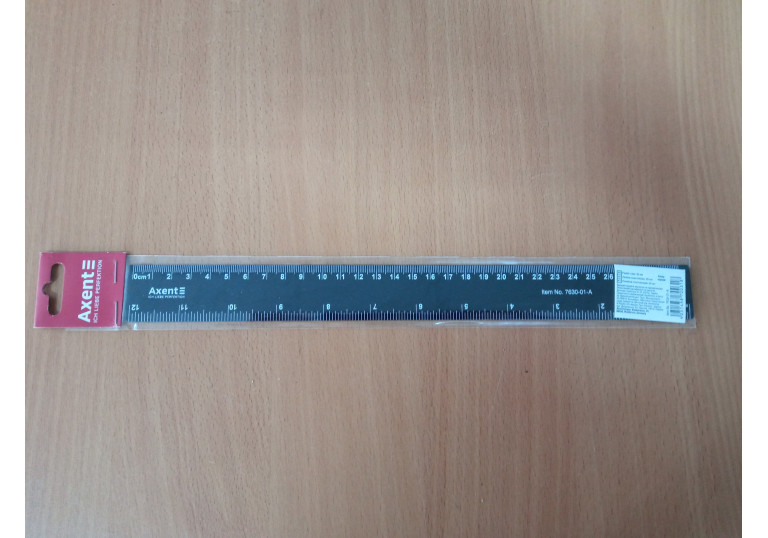 Лінійка пластикова 30см чорна Axent 7630-А Лінійка пластикова 30см чорна Axent 7630-А
