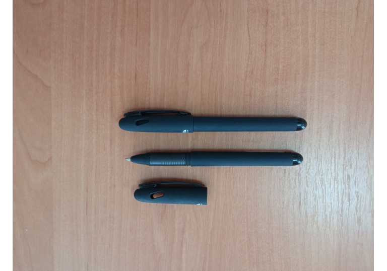 Ручка гелева ECONOMIX Boss чорнаЕ11914-01 Ручка гелева ECONOMIX Boss чорнаЕ11914-01